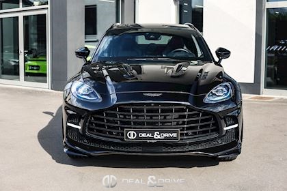 DBX707 4.0 V8 - JET BLACK - WARRANTY 12/2027