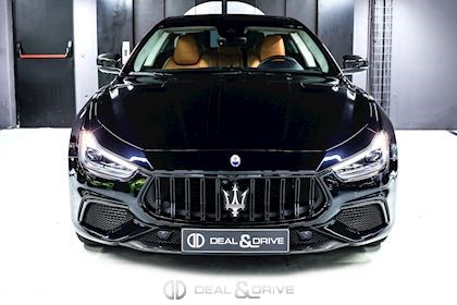 GHIBLI 3.8 V8 TROFEO – MASERATI BLUE METALLIC