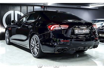 GHIBLI 3.8 V8 TROFEO – MASERATI BLUE METALLIC