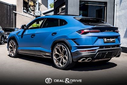 URUS PERFORMANTE 4.0 V8 666 CH – BLU GRIFO MATT – AD PERSONAM – AKRAPOVIC - 5yr MAINTENANCE