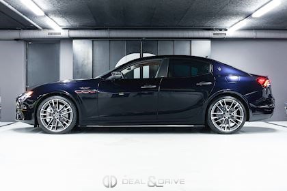 GHIBLI TROFEO 3.8 V8 RWD (580 CH) – CARBON PACK INT / EXT