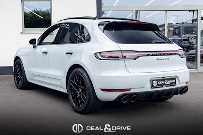 MACAN II GTS PDK – CARRARA WHITE METALLIC