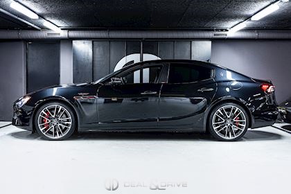 GHIBLI TROFEO 3.8 V8 RWD (580 CH) – CARBON PACK INT / EXT