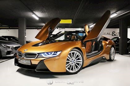 i8 Roadster 