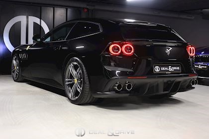 GTC4 LUSSO V12