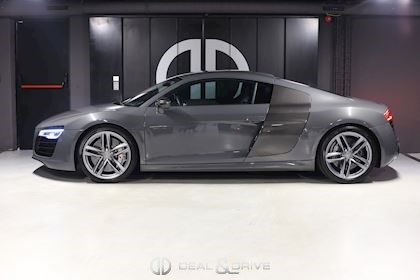 R8 V10 5.2 FSI COUPE QUATTRO