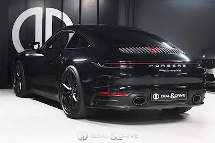 911 (992) CARRERA 4S
