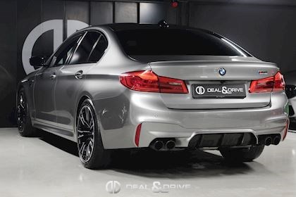 M5 LIMOUSINE