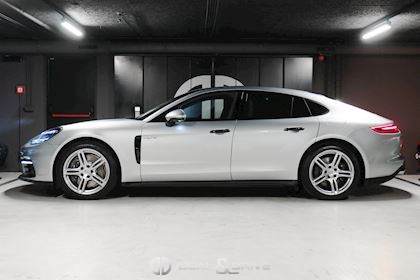 PANAMERA 4 E-HYBRID
