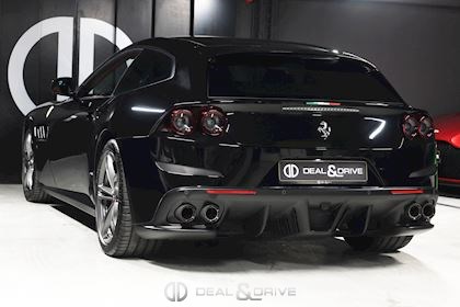 GTC4 LUSSO V12