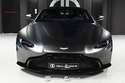V8 VANTAGE COUPE