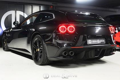 GTC4 LUSSO V12