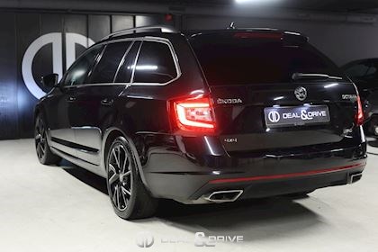 OCTAVIA COMBI RS 4WD DSG