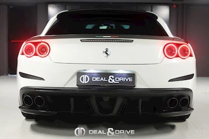 GTC 4 LUSSO V12 NOVITEC
