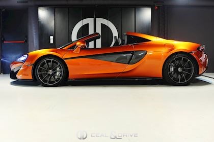570 S SPIDER LUXURY