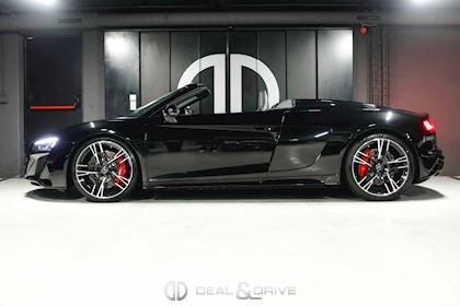 R8 SPYDER V10 RWD 5.2 FSI S-TRONIC
