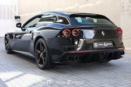 GTC 4 LUSSO V12