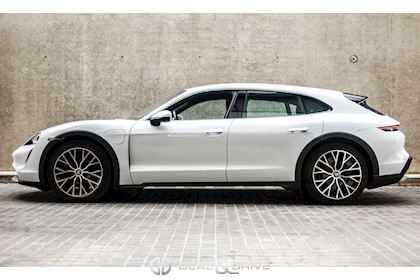 TAYCAN 4 CROSS TURISMO 