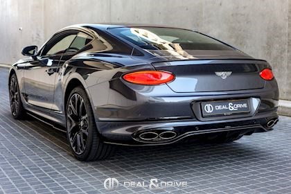 CONTINENTAL GT SPEED 6.0-LITRE TWIN TURBO W12 - AKRAPOVIC