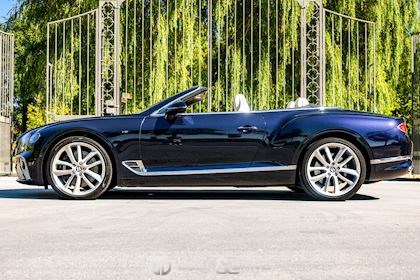 CONTINENTAL GTC V8 AWD