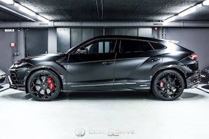 URUS PERFORMANTE