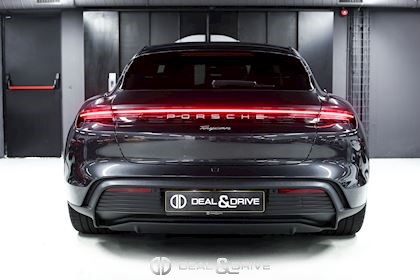 TAYCAN SPORT TURISMO BATTERIE PERFORMANCE PLUS