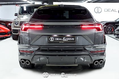 URUS PERFORMANTE – AD PERSONAM - AKRAPOVIC