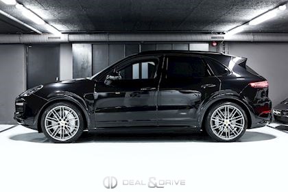 CAYENNE TURBO TIPTRONIC – PORSCHE APPROVED 06/26