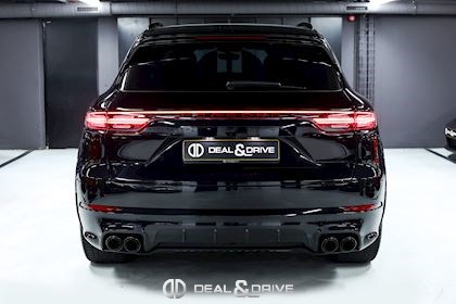 CAYENNE TURBO TIPTRONIC – PORSCHE APPROVED 06/26