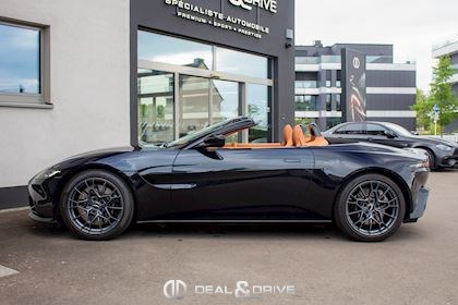 V8 VANTAGE ROADSTER TOUCHTRONIC 3 – ULTRAMARINE BLACK METALLIC – PREMIUM WARRANTY 12/25 - XPEL