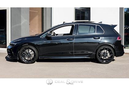 GOLF 8.5 R 2.0 TSI 4MOTION BLACK EDITION – WARRANTY 07/2028