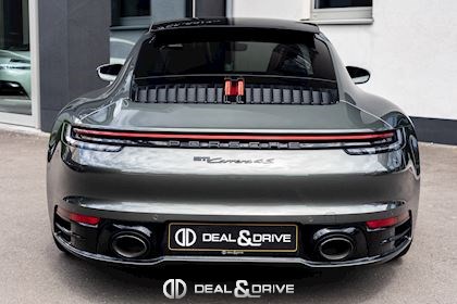 911 (992.1) CARRERA 4S COUPE PDK – AVENTURINE GREEN METALLIC