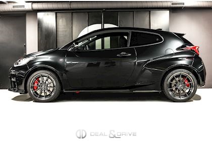 YARIS GR 1.6L TURBO HIGH PERFORMANCE – PRECIOUS BLACK
