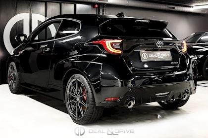 YARIS GR 1.6L TURBO HIGH PERFORMANCE – PRECIOUS BLACK