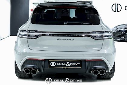 MACAN III GTS PDK – CRAYON